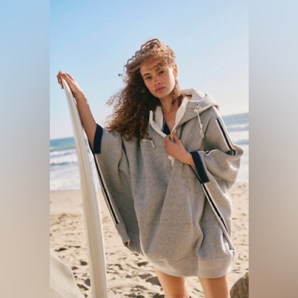 🆕 FP MOVEMENT | SALT AIR COCOON HOODIE